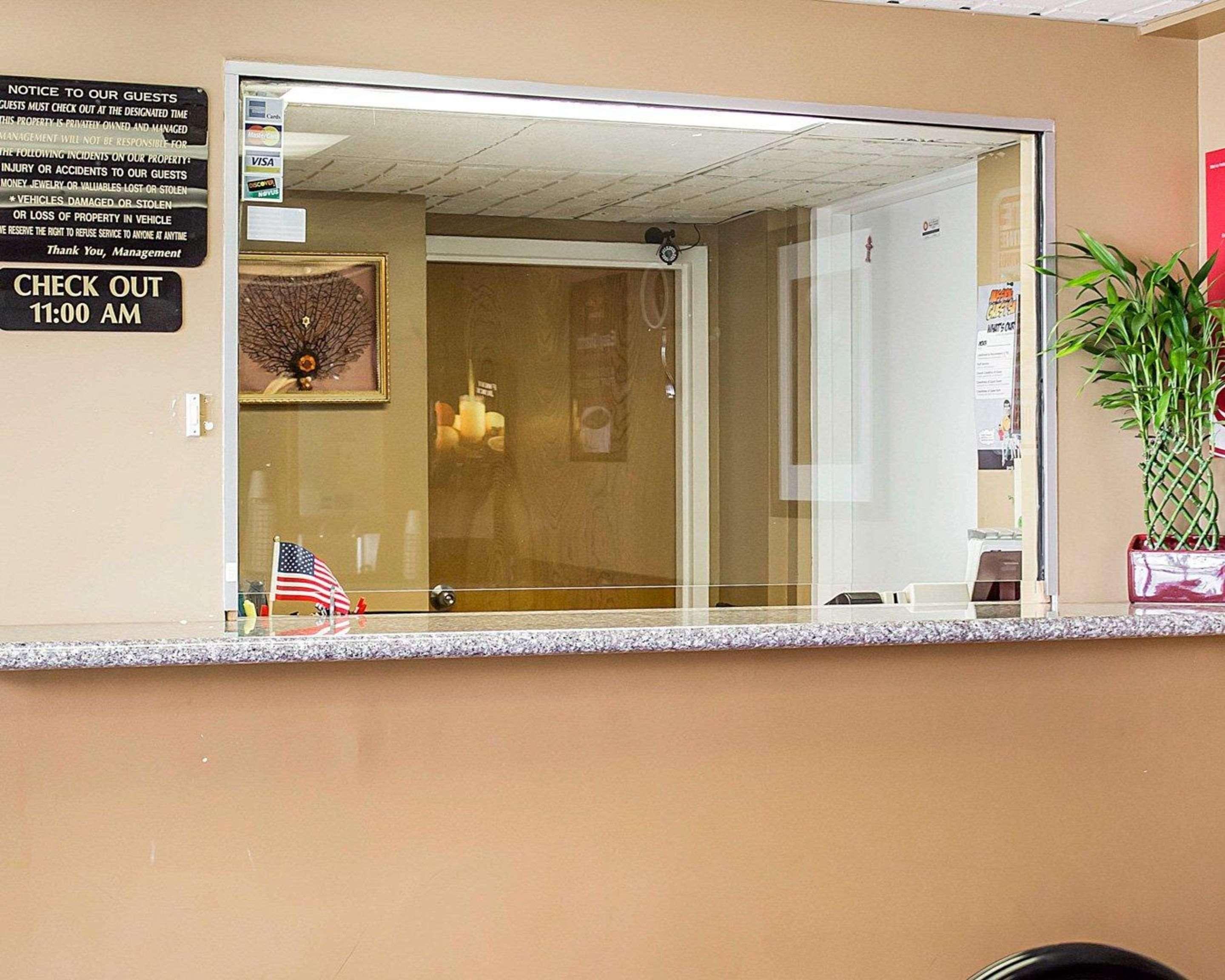 Econo Lodge Кълъмбъс Екстериор снимка
